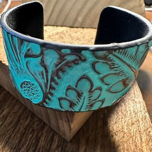 Boho Southwestern Leather Turquoise Floral‎ Wide Cuff Bangle Bracelet, Ships in